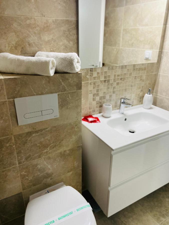 Bridge Tower Residence Iasi Extérieur photo